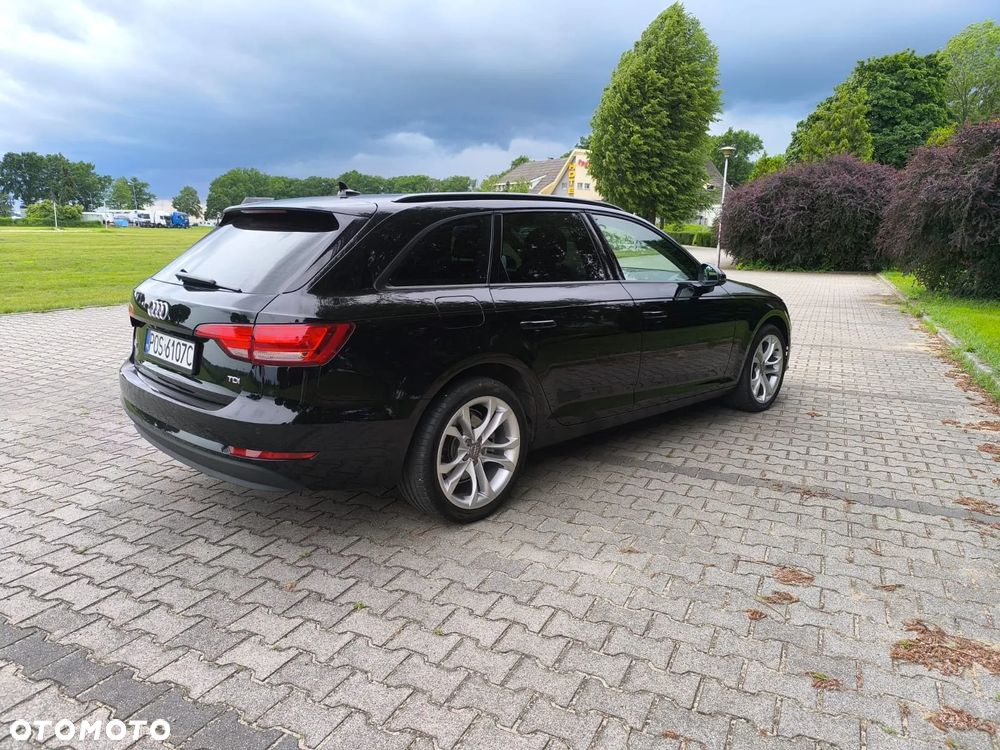 Audi A4 Avant - 4