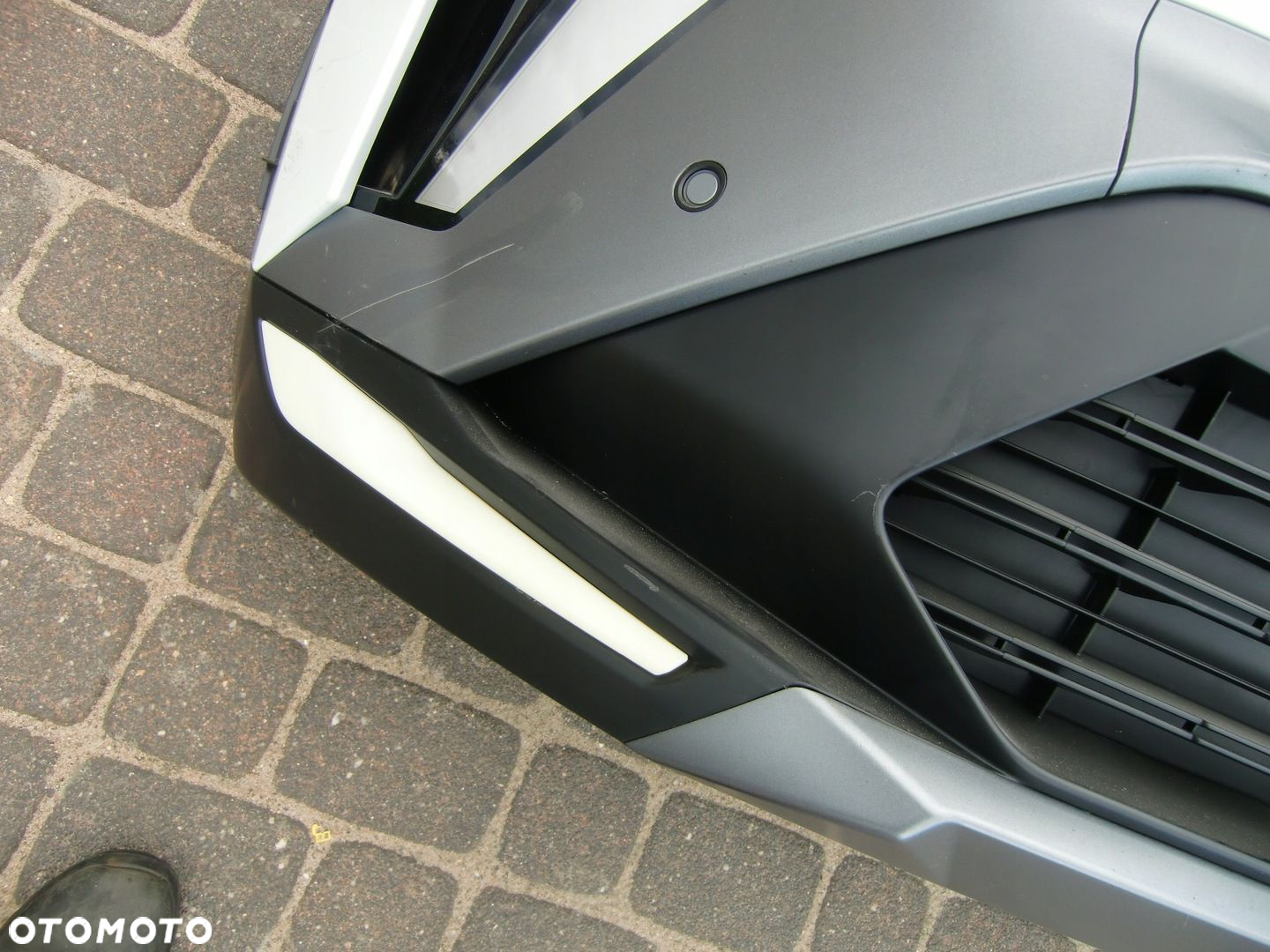 ZDERZAK RENAULT CAPTUR II E TECH 6XPDC - 4