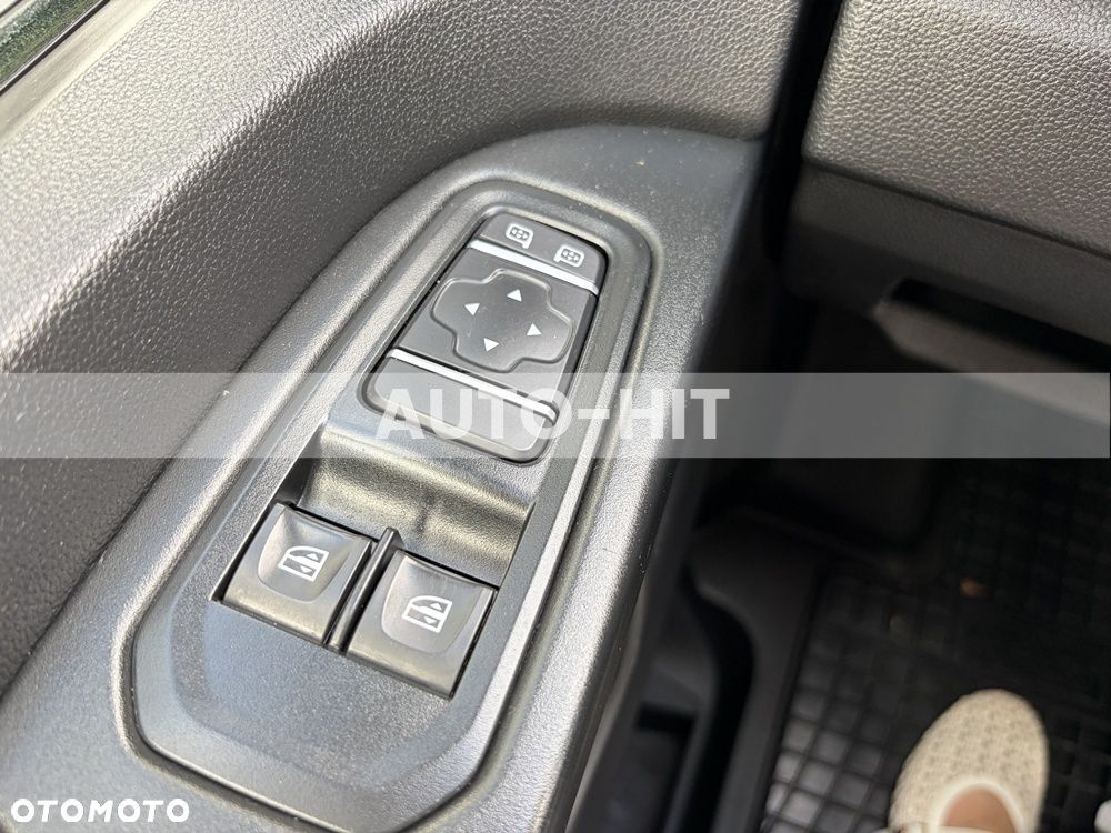 Renault Trafic - 28
