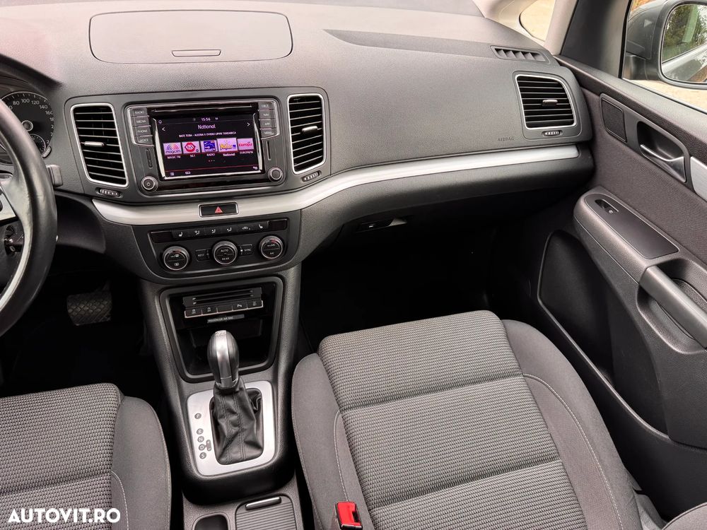 Volkswagen Sharan 2.0 TDI DSG (BlueMotion Technology) Comfortline - 13
