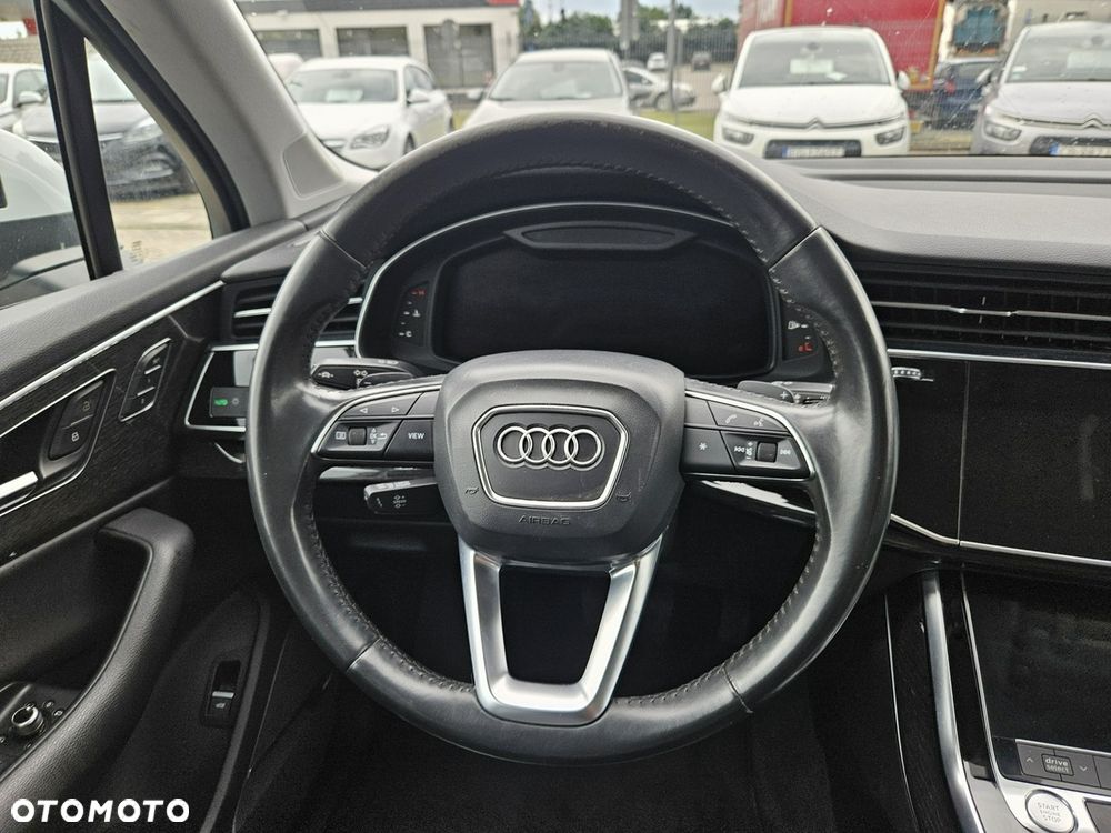Audi Q7 - 9