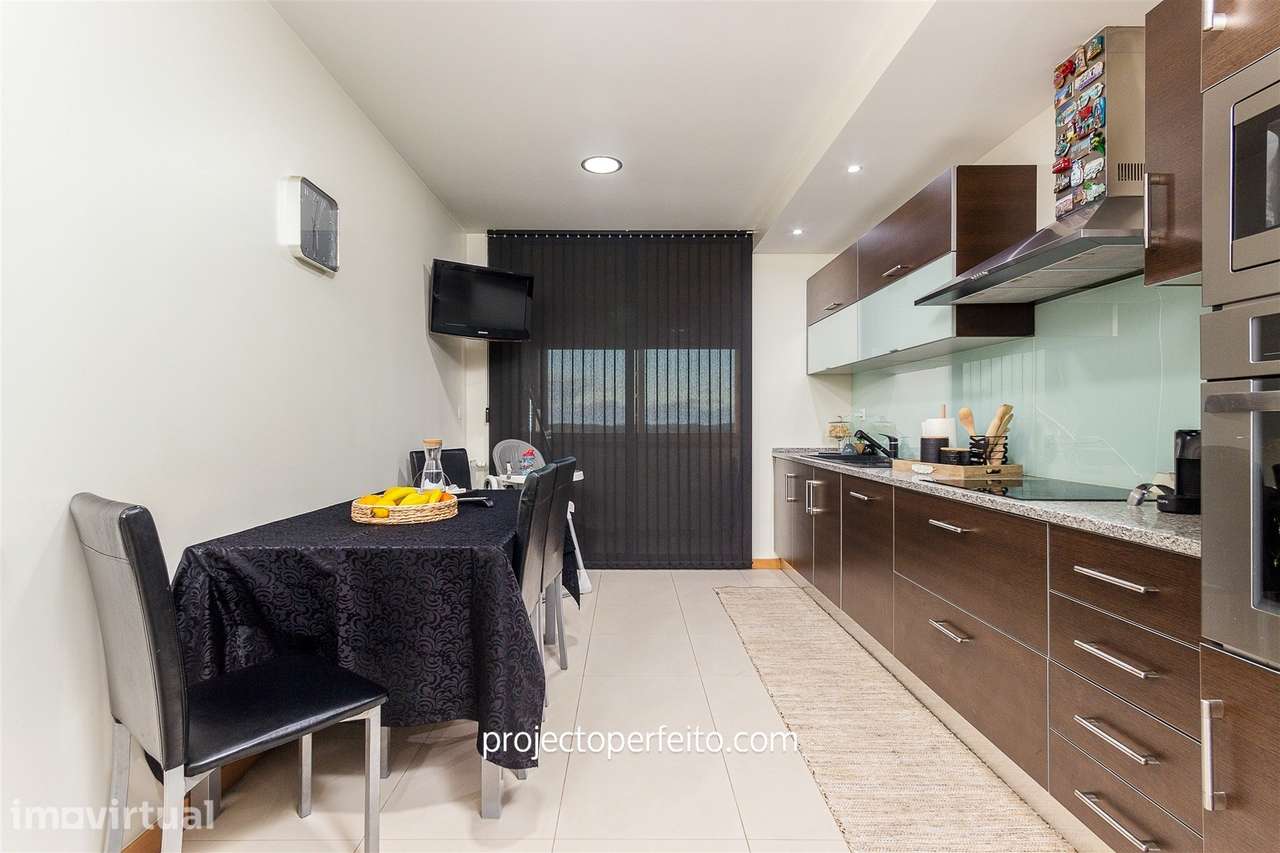 Apartamento T2 Venda em Santa Maria da Feira, Travanca, Sanfins e Espa - Grande imagem: 4/17