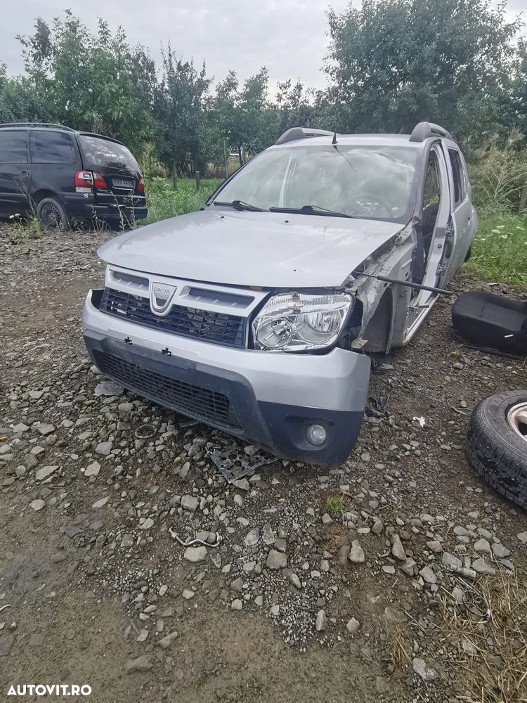 Fata Completa Dacia Duster Bara,trager,capota etc - 1