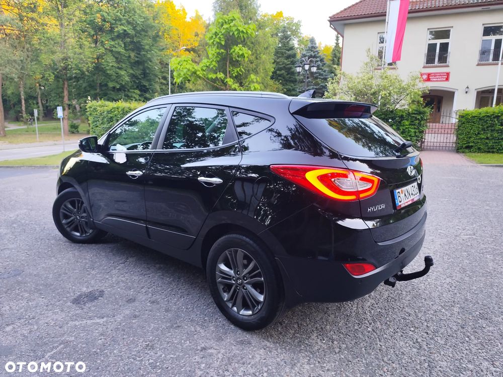 Hyundai ix35 1.7 CRDi 2WD blue Finale Gold - 38