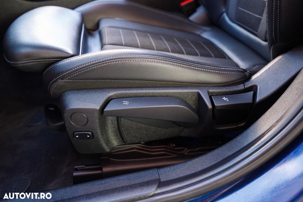 BMW Seria 3 320d Aut. - 10