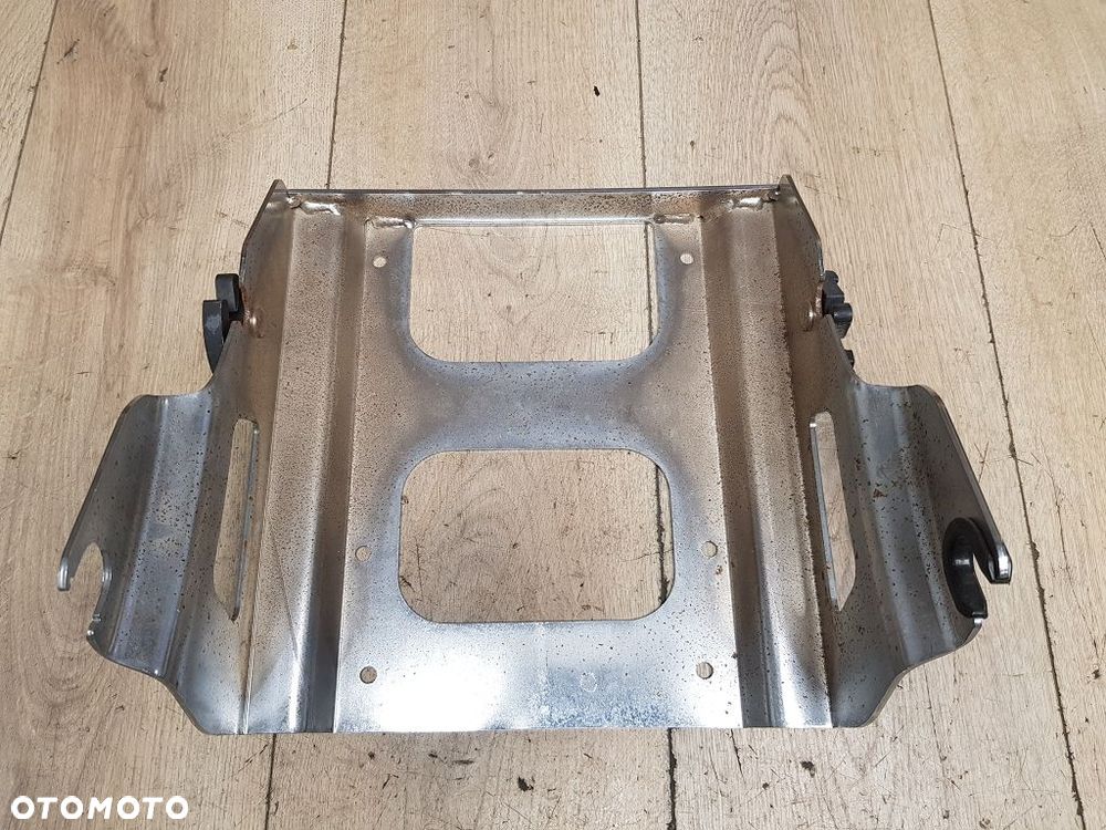 Stelaż pod kufer centralny Solo Tour-Pak Harley Davidson Touring 53260-09A - 7