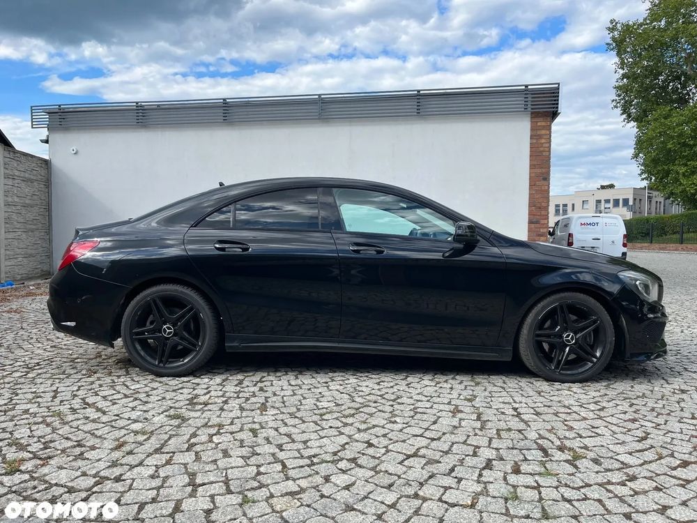 Mercedes-Benz CLA 220 d 7G-DCT AMG Line - 12