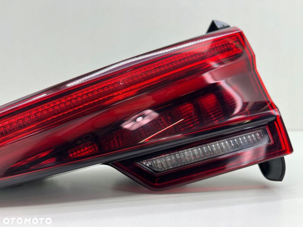 AUDI A4 B9 LAMPA PRAWA TYŁ W KLAPĘ LED 8W5945094B - 3