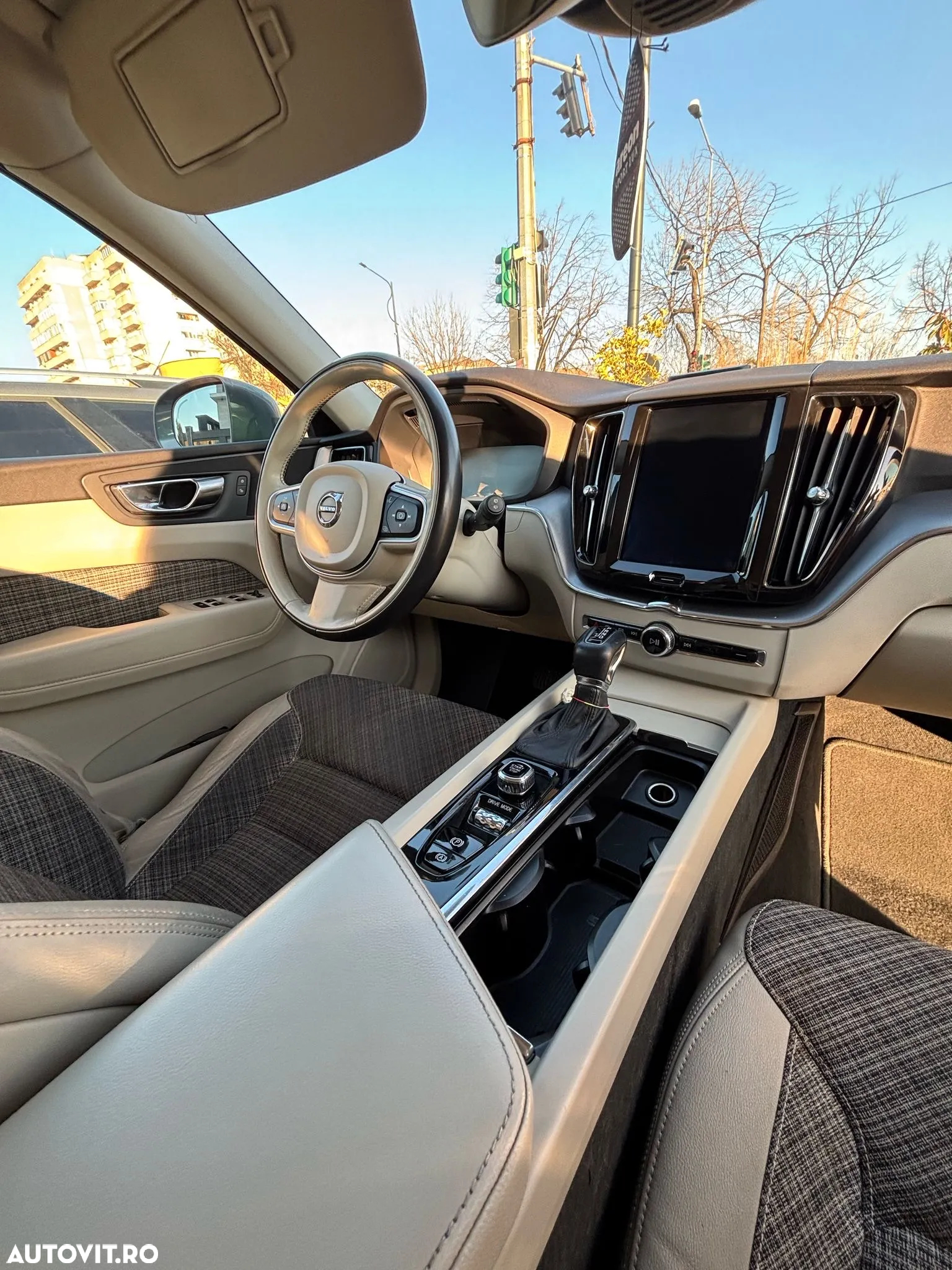 Volvo XC 60 D4 Inscription - 15