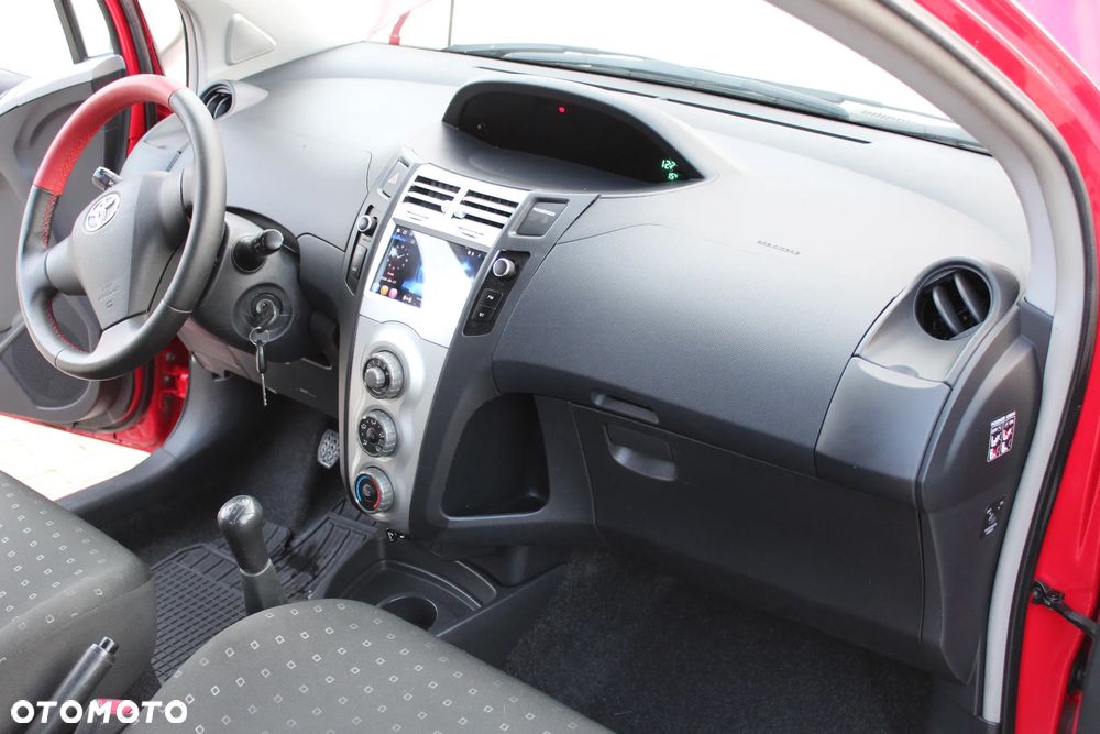 Toyota Yaris 1.0 VVT-i Sol - 5