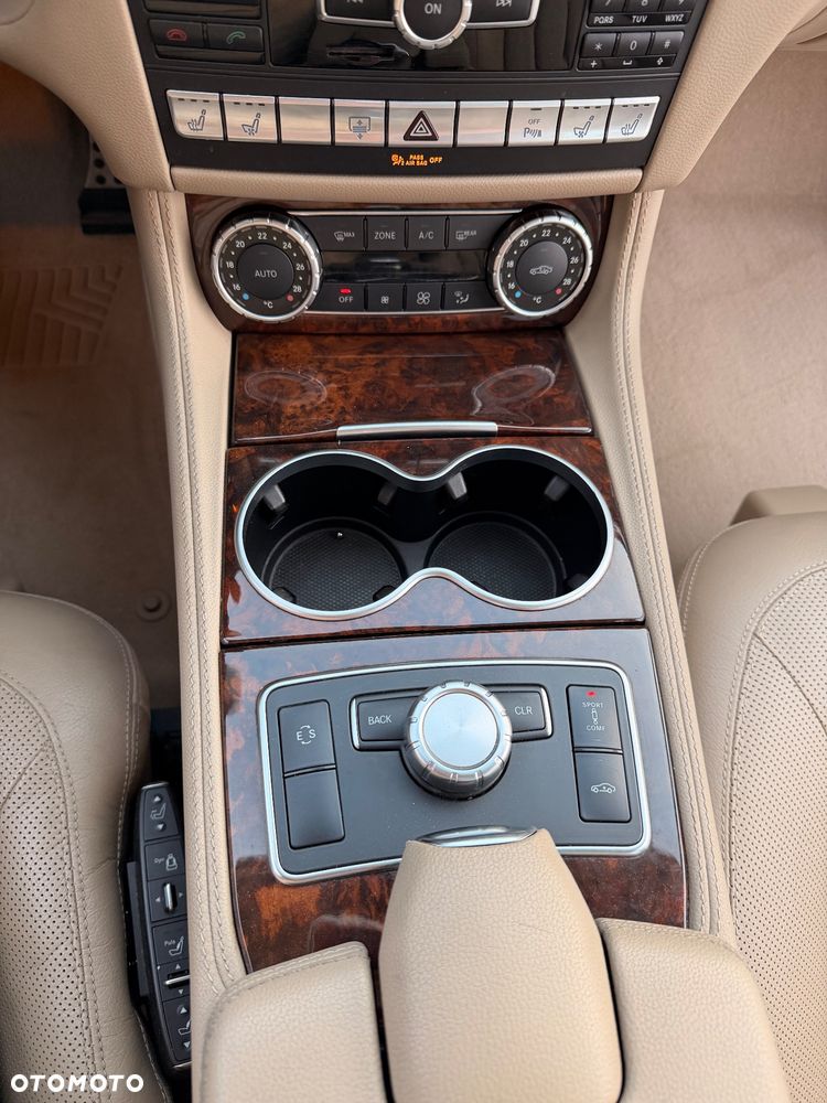 Mercedes-Benz CLS 500 4Matic BlueEFFICIENCY 7G-TRONIC Edition 1 - 23