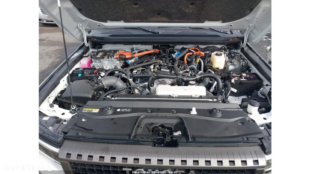 Toyota Land Cruiser - 17