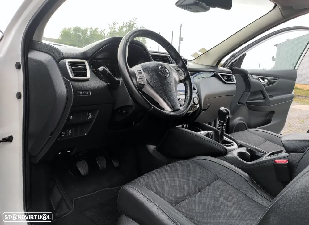 Nissan Qashqai 1.6 dCi ALL-MODE 4x4i TEKNA - 8