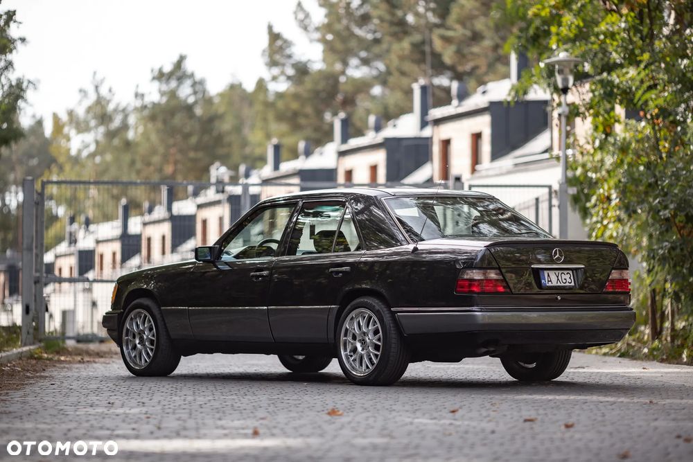 Mercedes-Benz Klasa E - 31