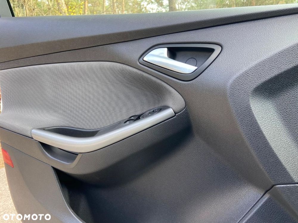 Ford Focus - 16