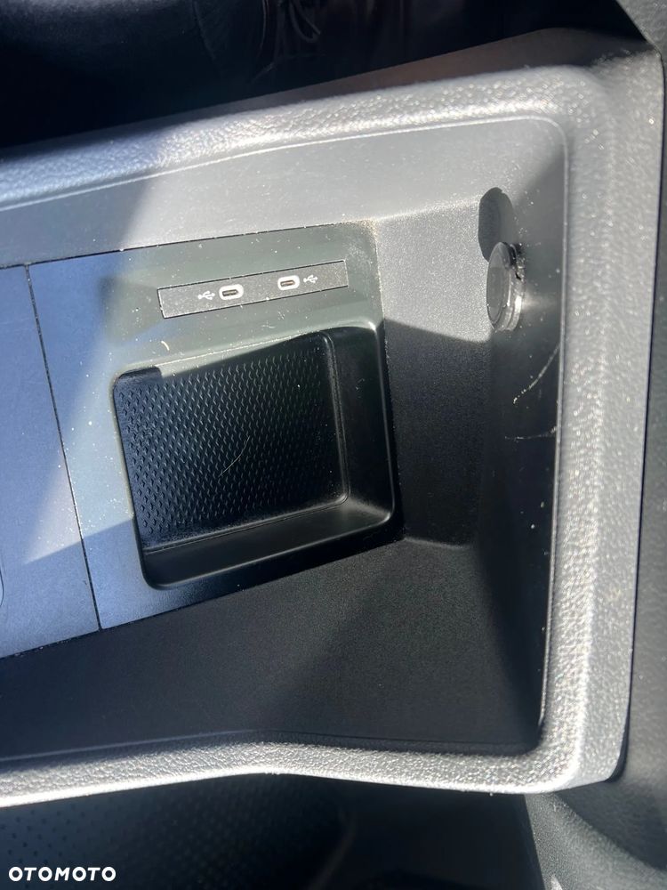 Volkswagen Caddy 2,0 Tdi 102 KM klima tempomat - 21