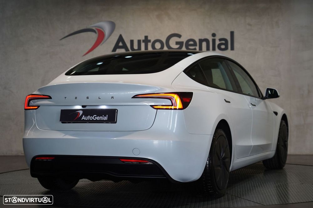 Tesla Model 3 - 2