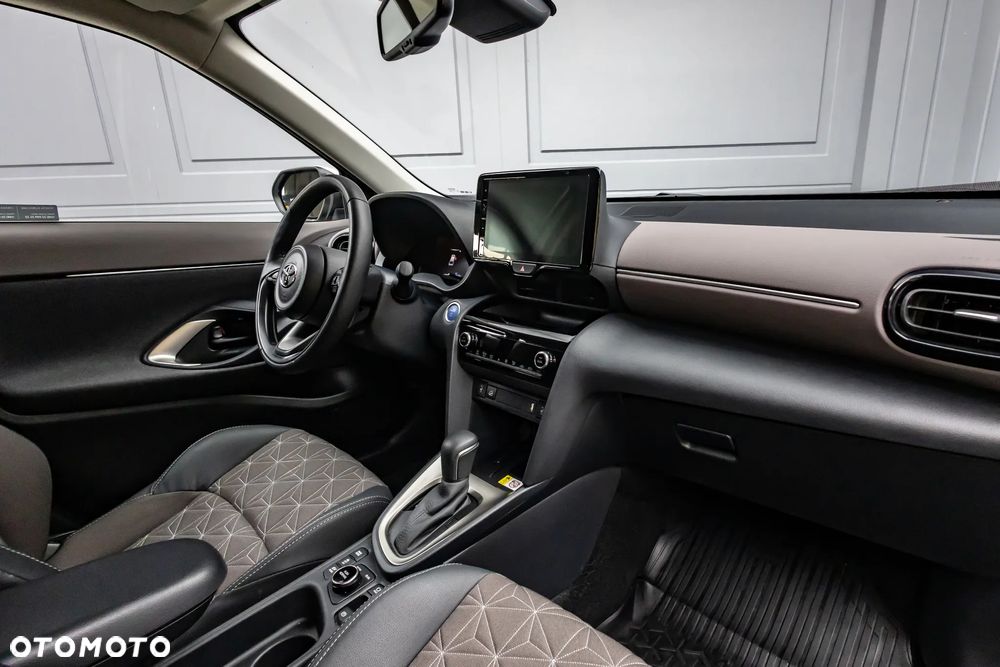 Toyota Yaris Cross Hybrid 1.5 Executive AWD - 33