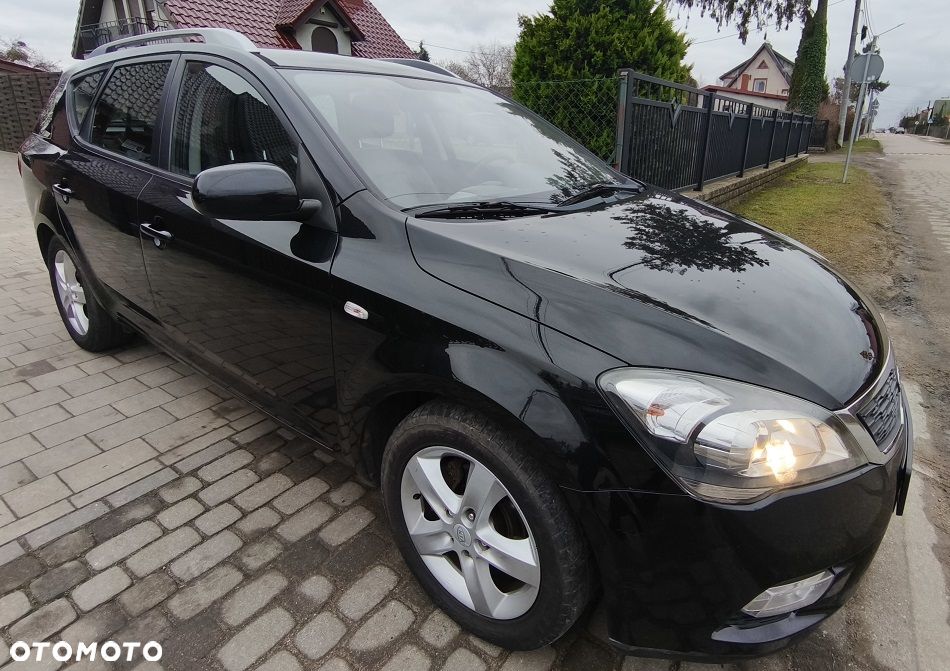 Kia Ceed 1.6 CRDi 90 Spirit - 1