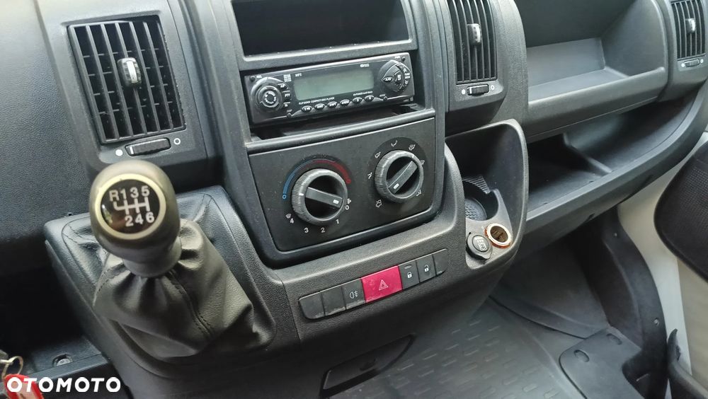 Peugeot BOXER - 12