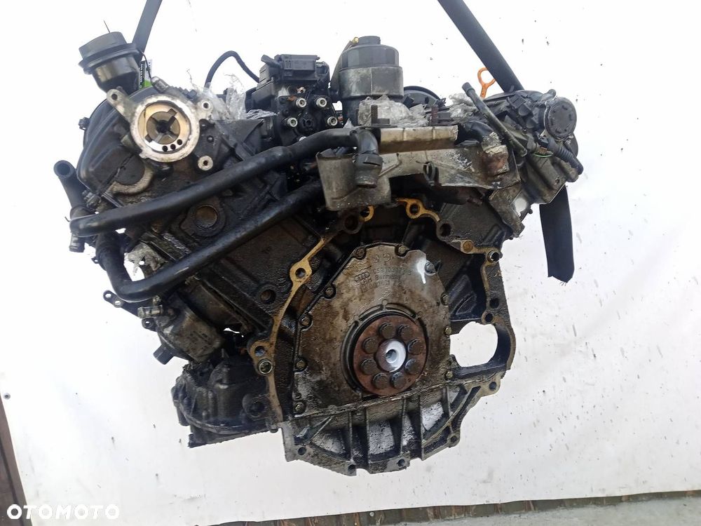 SILNIK AFB + POMPA WTRYSKOWA AUDI A6 C5 2.5 AFB 059130106D - 1