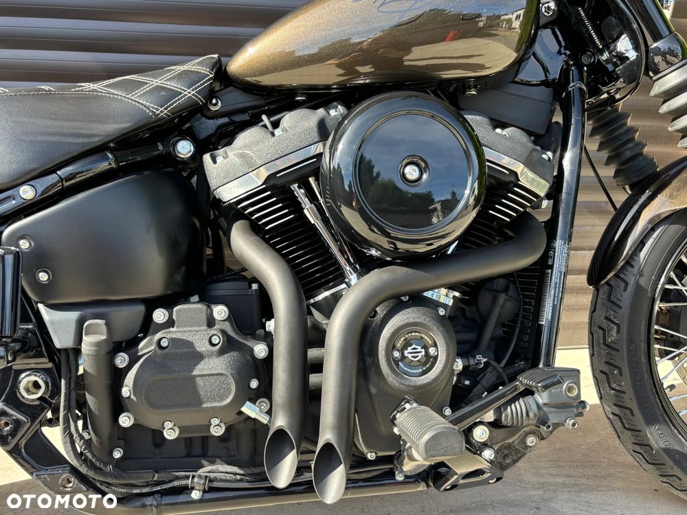 Harley-Davidson Softail Street Bob - 5