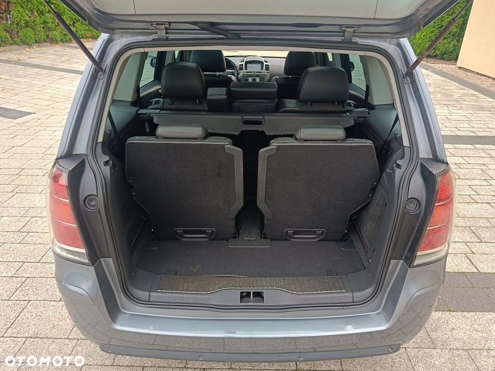 Opel Zafira 2.2 Automatik Cosmo - 20
