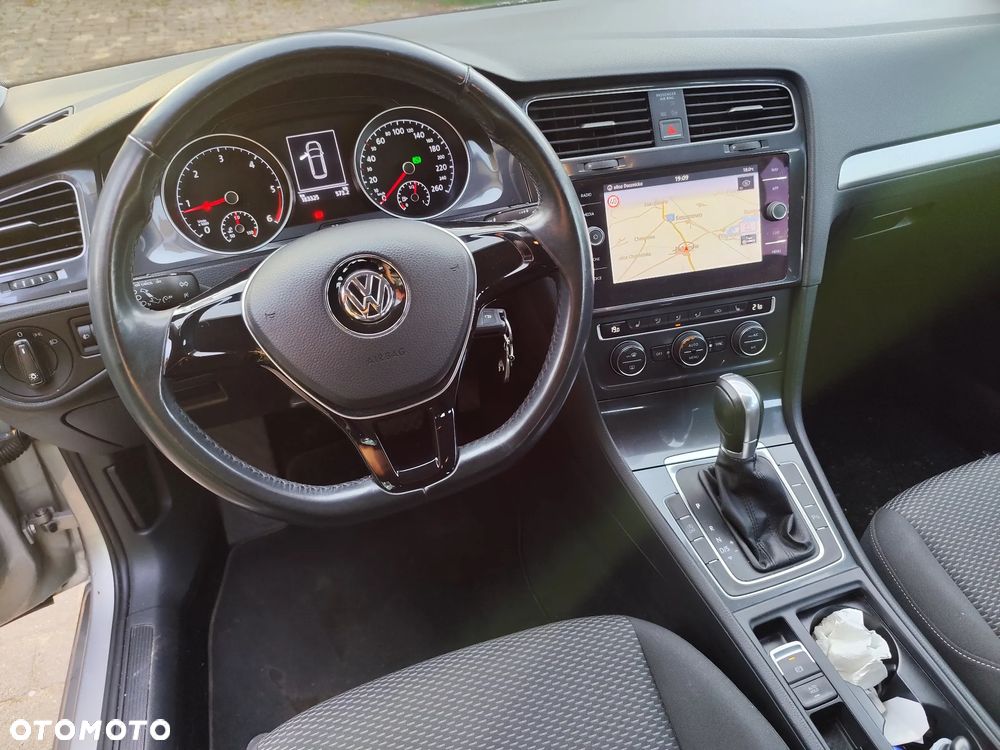 Volkswagen Golf Variant 1.6 TDI (BlueMotion Technology) DSG Comfortline - 16