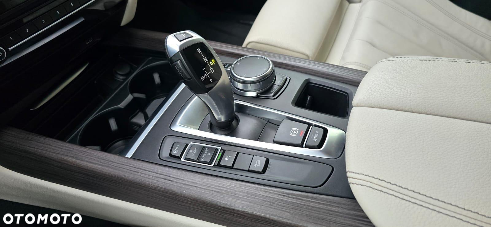 BMW X5 xDrive25d - 26