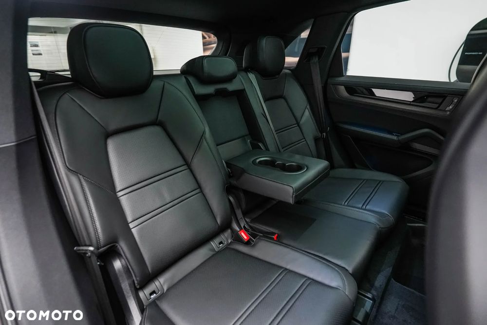 Porsche Cayenne Standard - 13