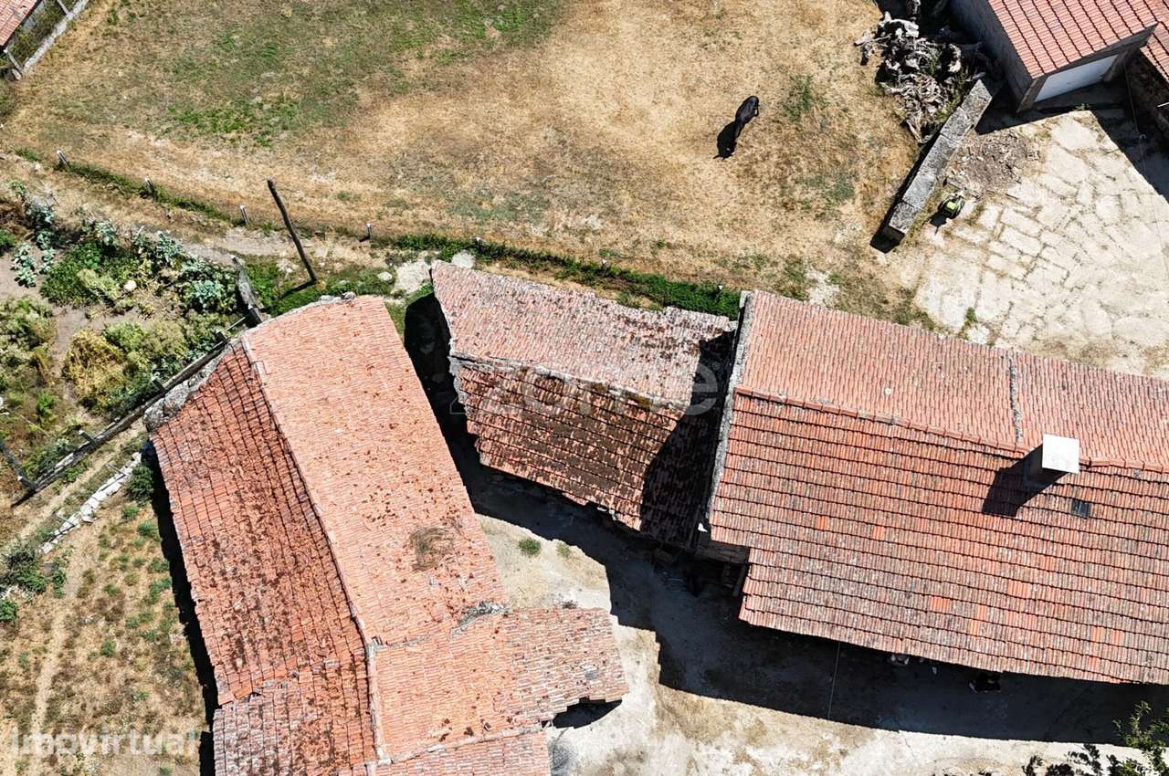 Ruína para Recuperar em Parafita, Montalegre - Grande imagem: 2/19
