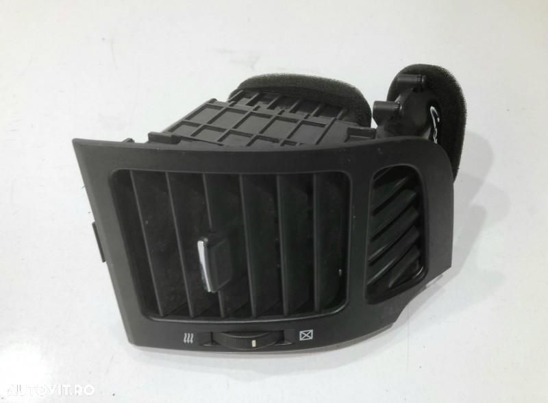 Grila ventilatie dreapta fata Chevrolet Captiva (2006-2010) [C100, C140] - 2