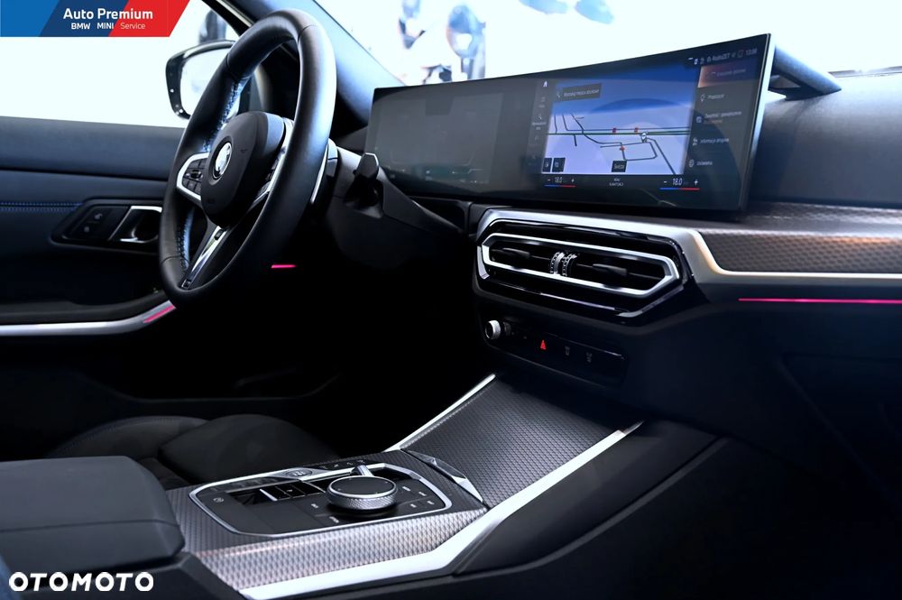 BMW Seria 3 330i xDrive M Sport - 16