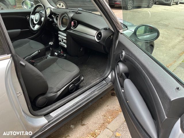 Mini Cooper Standard - 8