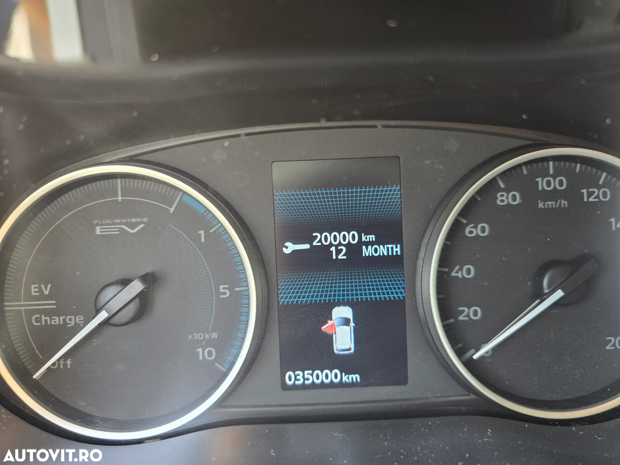 Mitsubishi Eclipse-Cross Plug-In Hybrid 4WD Basis - 18