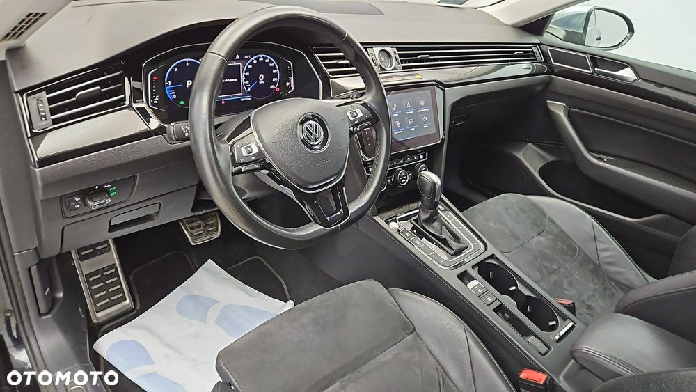 Volkswagen Arteon 2.0 TDI 4Motion SCR Elegance DSG - 9