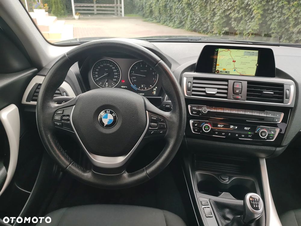 BMW Seria 1 120i Advantage - 16