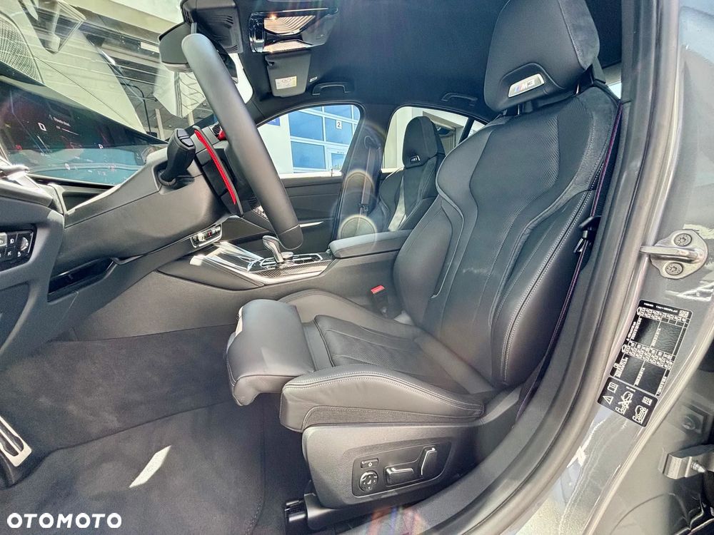 BMW M3 Competition M xDrive - 15