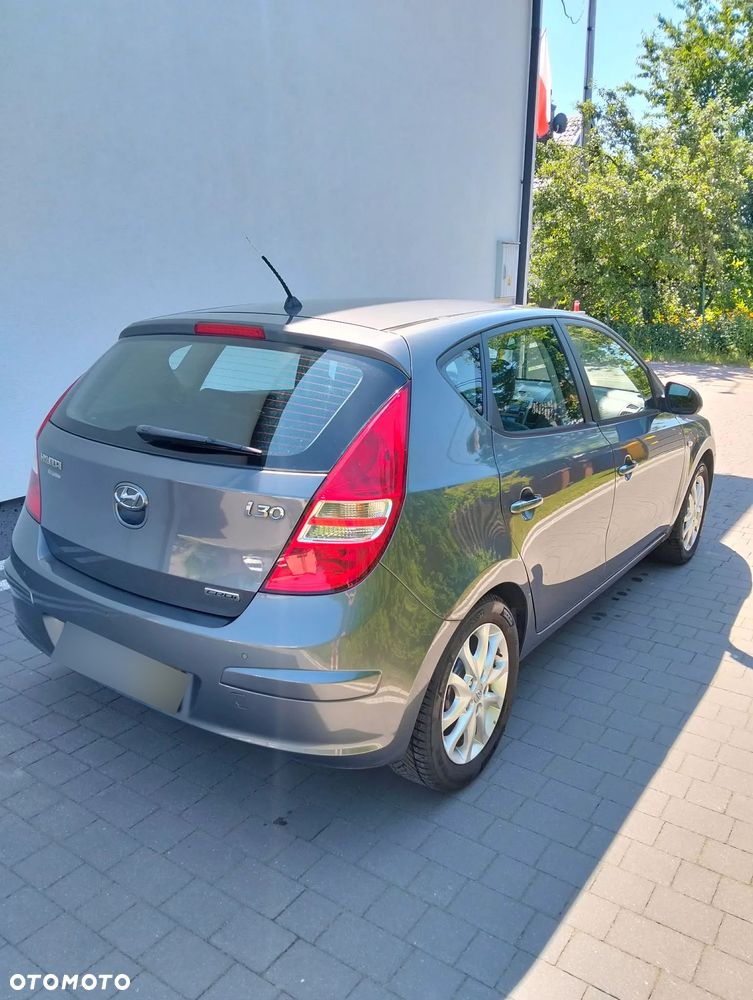 Hyundai i30 i30cw 2.0 CRDi Sport - 22