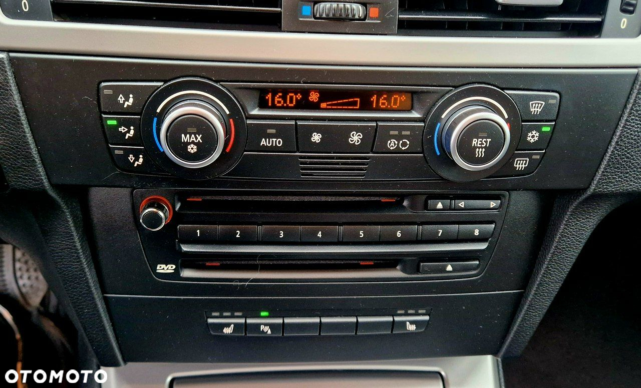 BMW Seria 3 320d - 35