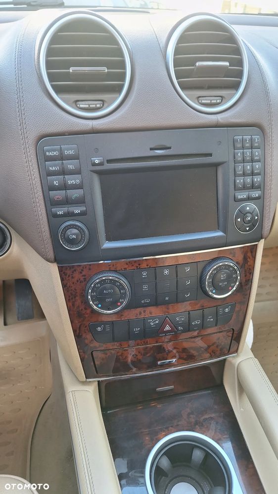 Mercedes-Benz GL 450 4Matic 7G-TRONIC Grand Edition - 12