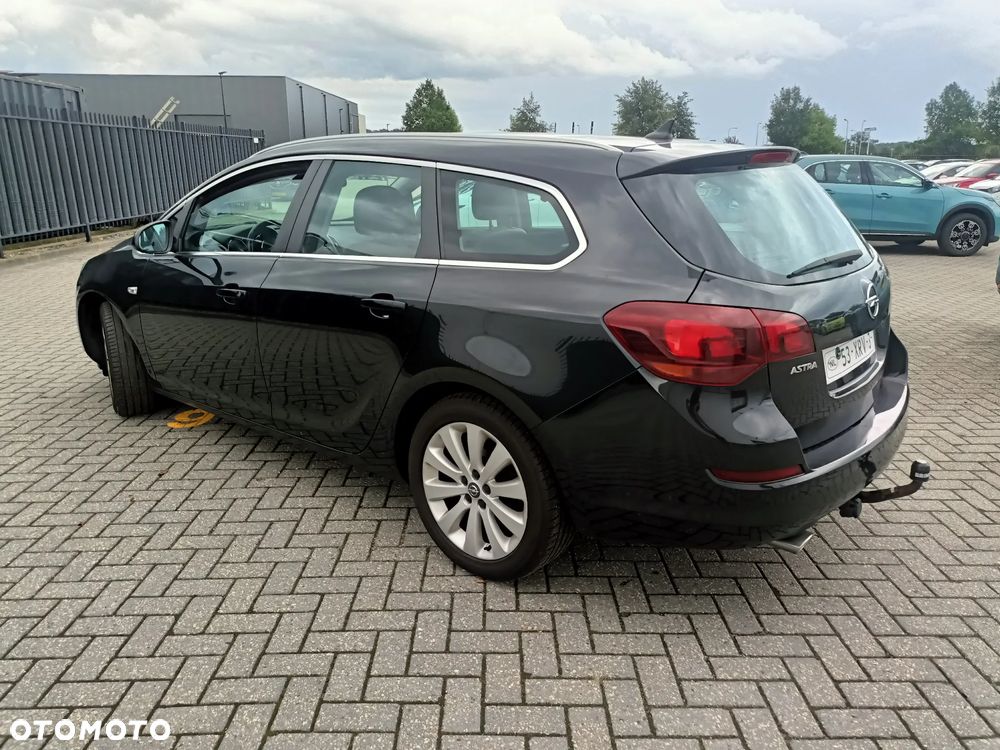 Opel Astra 1.4 T Cosmo - 6