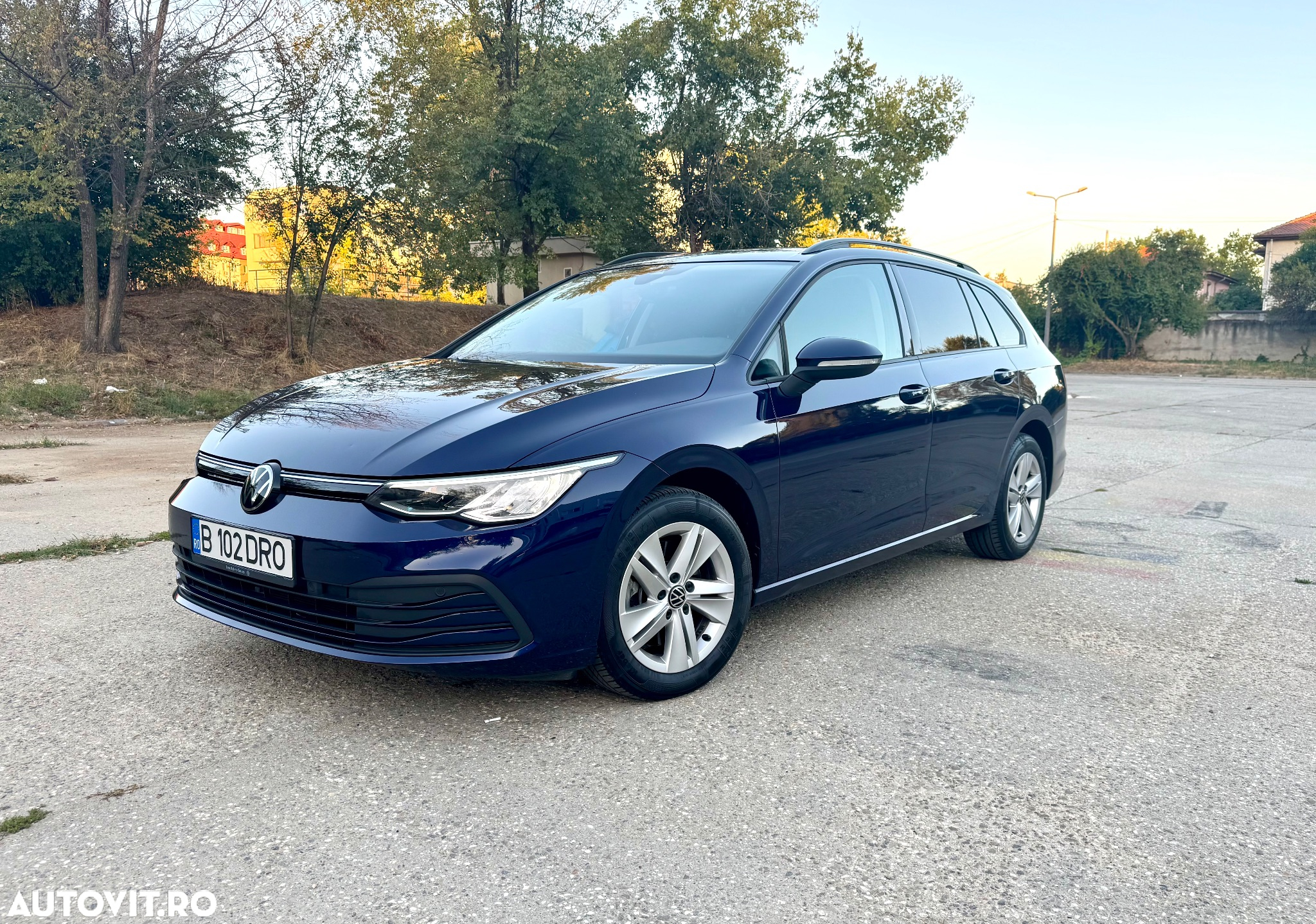 Volkswagen Golf 2.0 TDI Life - 2