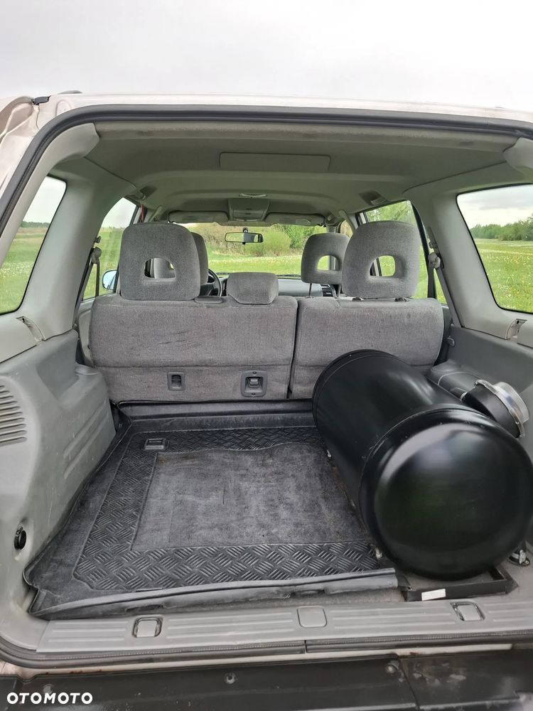 Suzuki Grand Vitara 2.7 V6 - 11