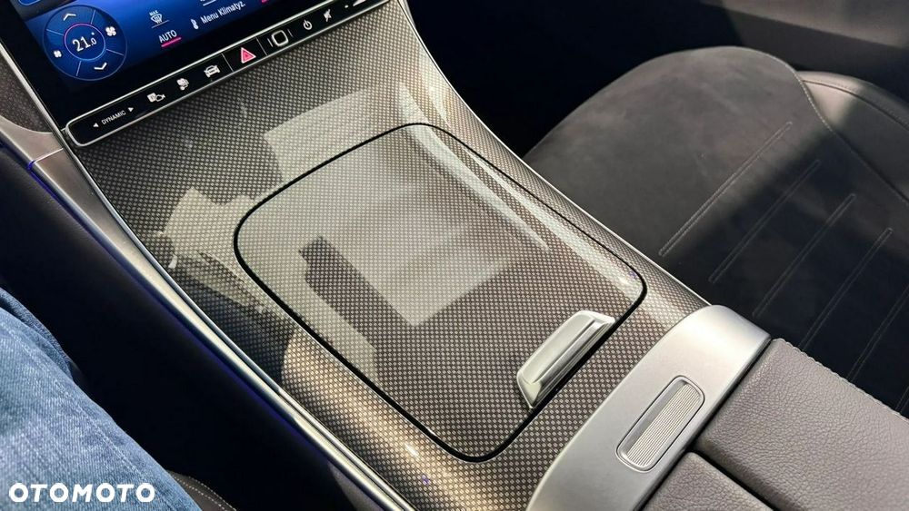 Mercedes-Benz GLC - 29