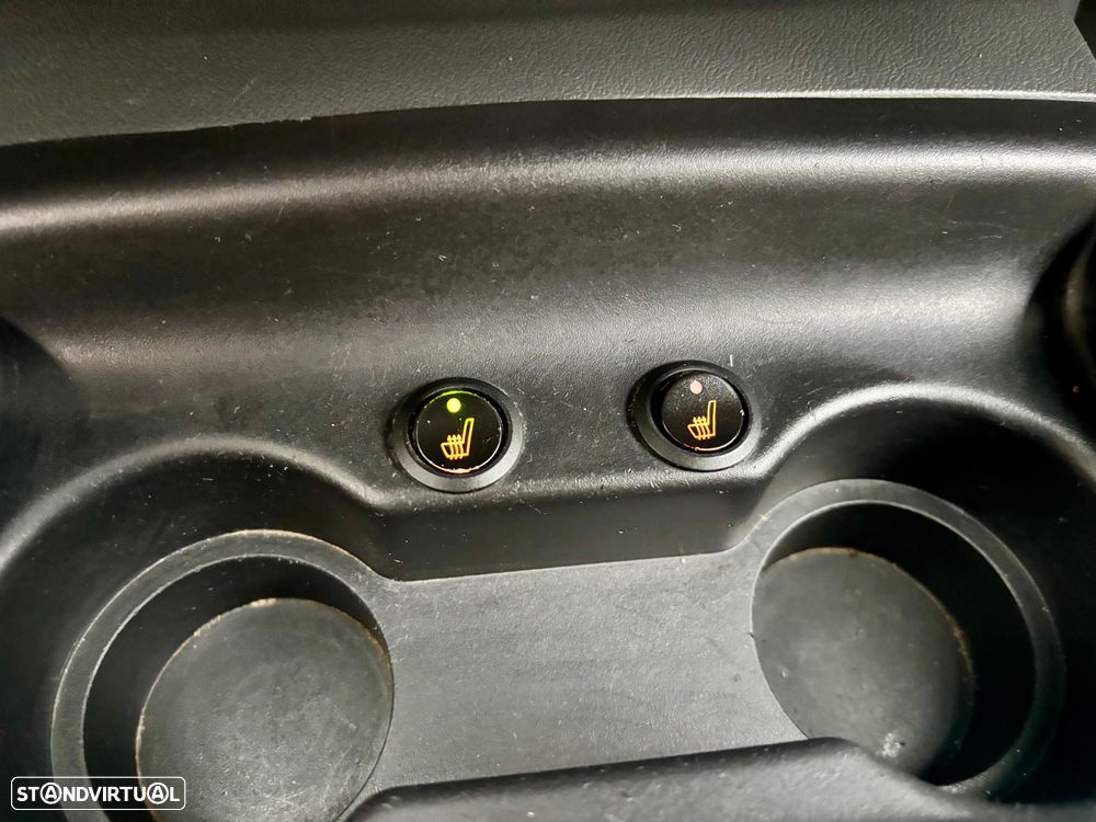 Isuzu D-Max 3.0 DTi CD 4WD LS Izutronic - 36