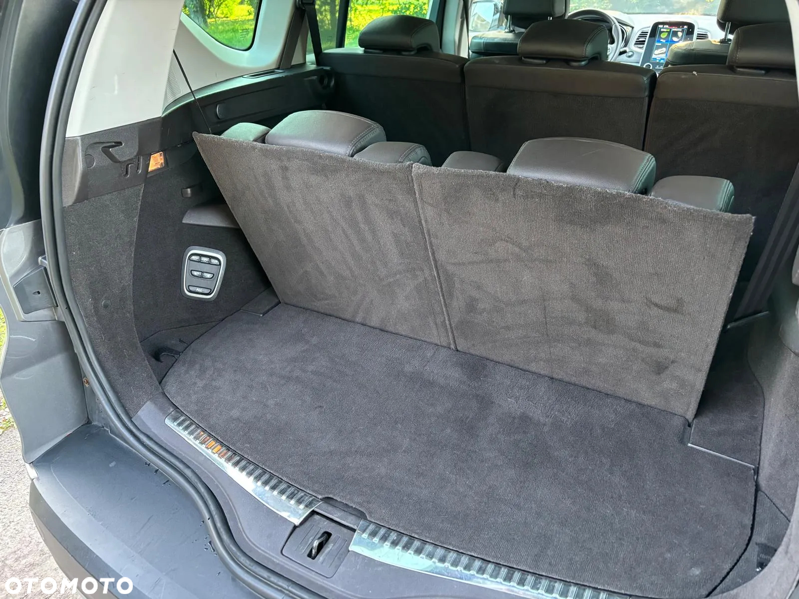 Renault Espace 1.6 dCi Energy Initiale Paris EDC 7os - 21