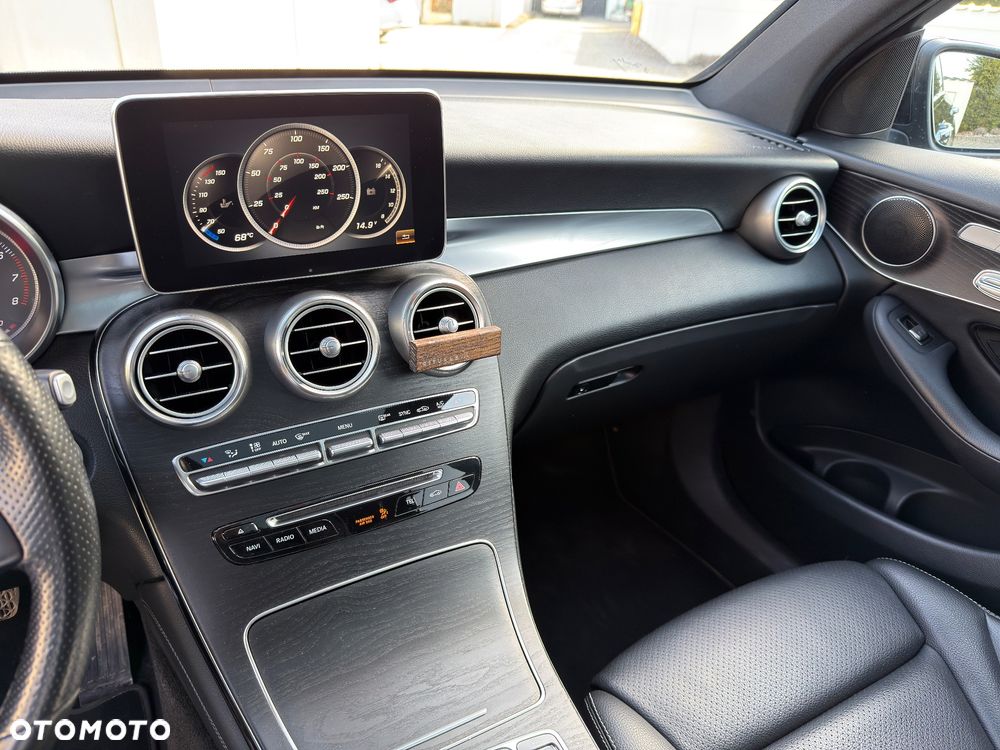 Mercedes-Benz GLC 300 4Matic 9G-TRONIC Exclusive - 14