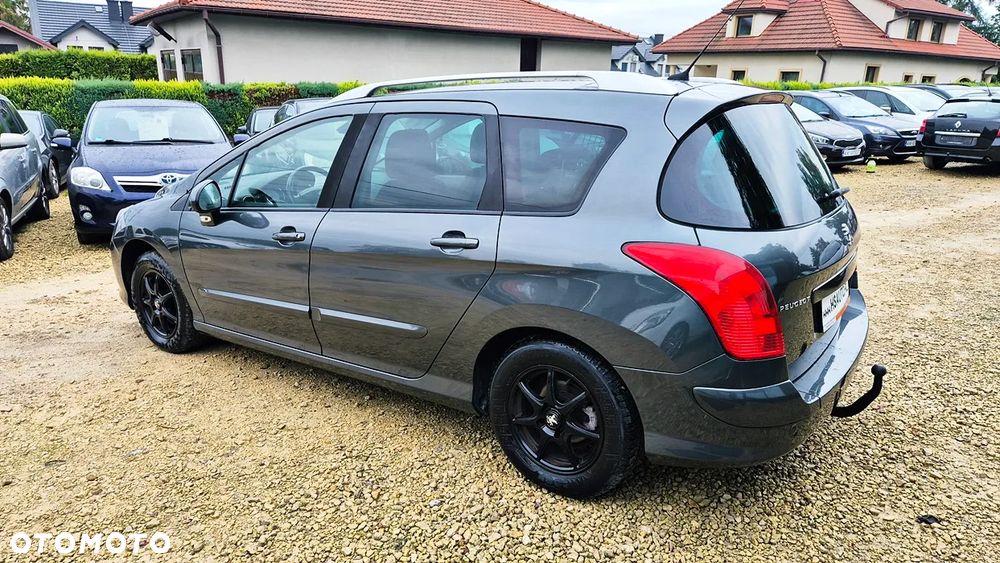 Peugeot 308 1.6 Premium Plus - 21