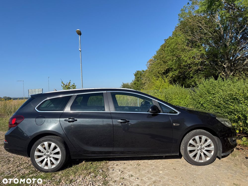 Opel Astra 1.4 Turbo Exklusiv - 8